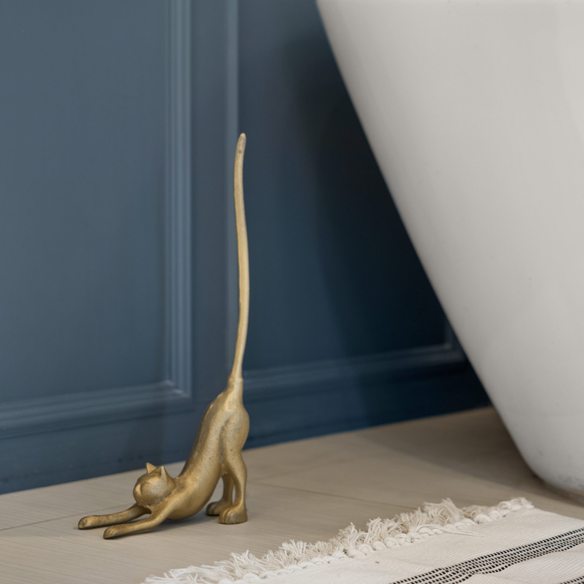 Gold Cat Paper Towel Holder & Toilet Paper Stand - 17' Gusseisen Freistehende Küche & Badezimmer Dekor, schwere No-Tip Holder
