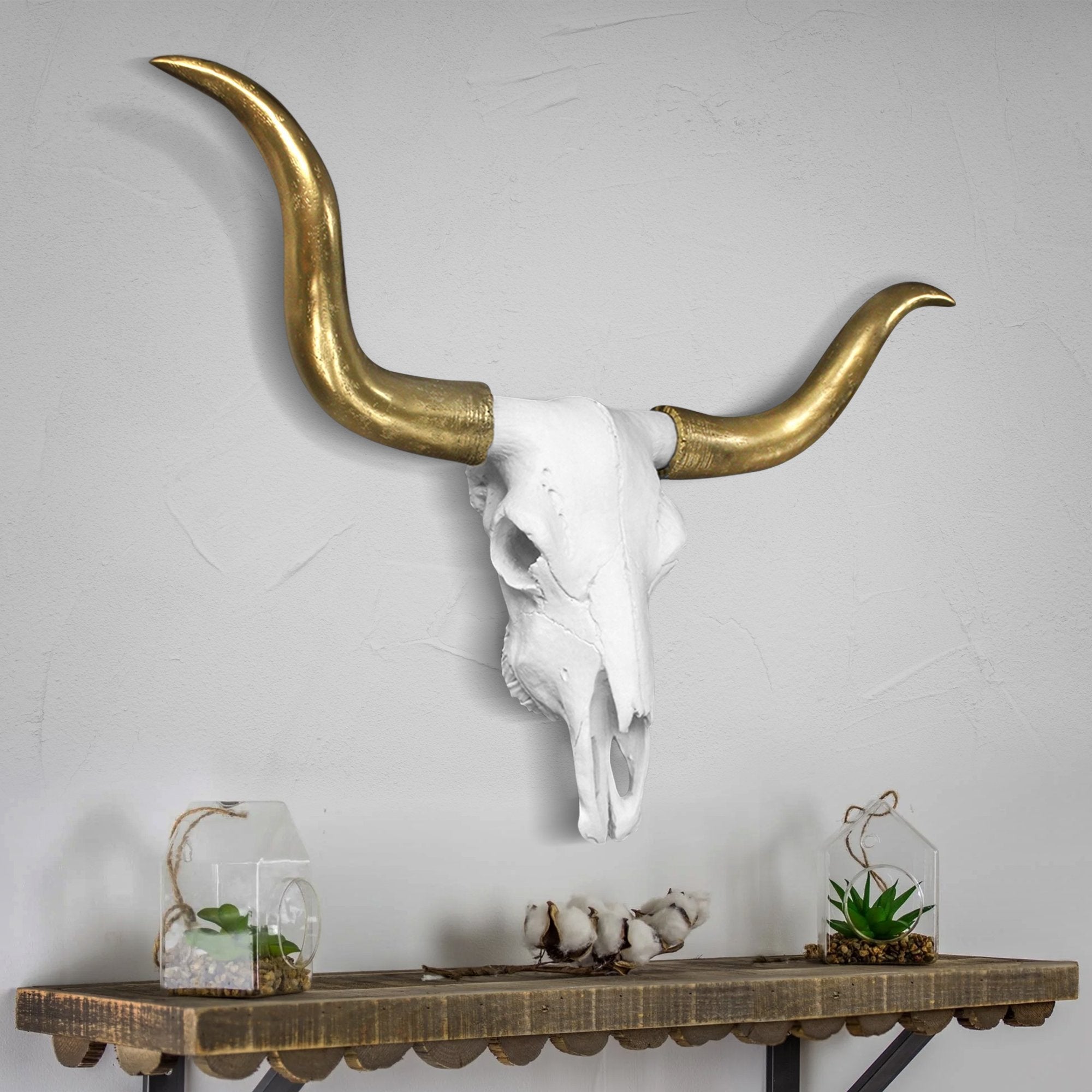 Large Weiß + Gold Faux Longhorn Skull, 27,5'